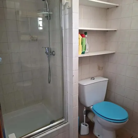Confortable A 40 M², Terrasse * Breuillet (Charente-Maritime)